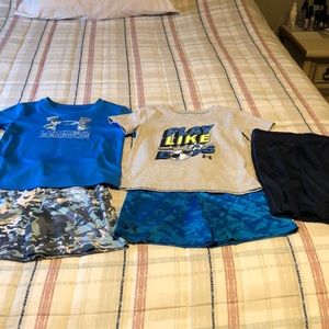 Boys Under Armour outfits 2 of them size 4t